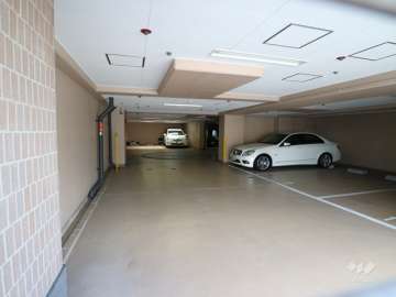 敷地内駐車場(屋内平面式)
