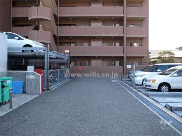 敷地内駐車場（機械式）