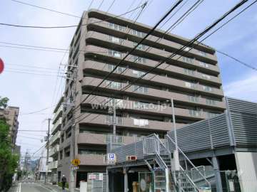 リベールシティ西宮プレッソの外観（南東側から）