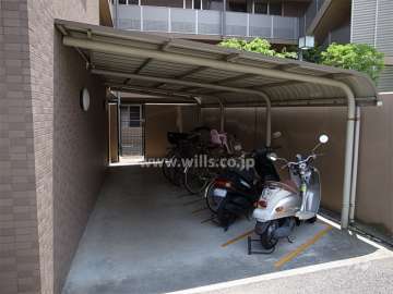 バイク置き場