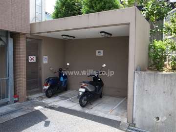 バイク置き場