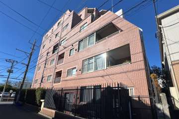 ルネステージ武蔵関の外観（南東側から）