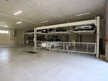 敷地内駐車場（屋内機械式）