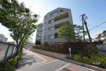 ネバーランド芦屋親王塚の外観（南側から）