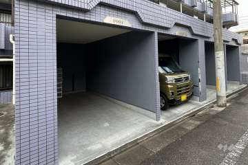 敷地内駐車場（屋内平面式）