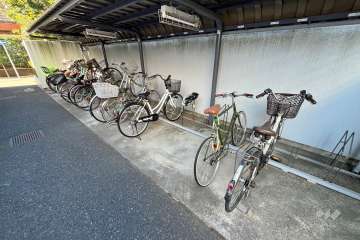 駐輪場（ラック式）