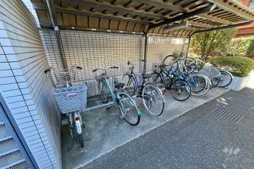 駐輪場（ラック式）