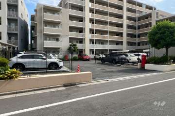 敷地内駐車場（屋外平面式）