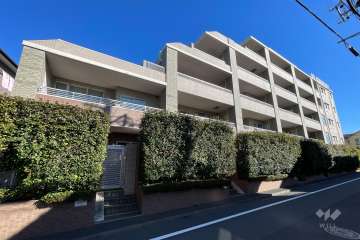 エクセレント光が丘の外観（北西側から）