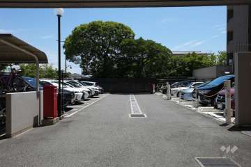 敷地内駐車場（屋外平面式・屋外機械式）