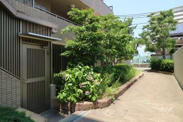 エントランスアプローチ