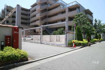 駐車場の出入口