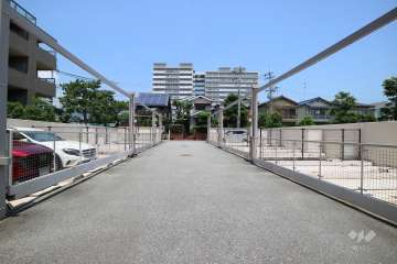 敷地内駐車場（屋外機械式）