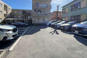 敷地内駐車場（屋外平面式）