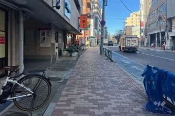 敷地北側の前面道路