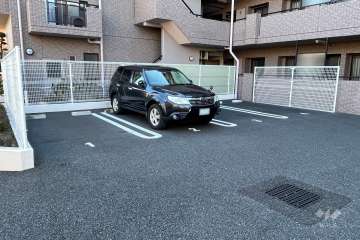 敷地内駐車場（屋外平面式）