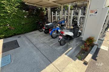 バイク置き場