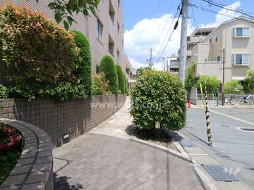 エントランスアプローチ