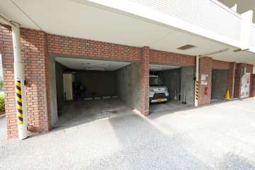 敷地内駐車場（屋内平面式）