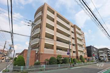 ネバーランド上甲子園の外観（南側から）