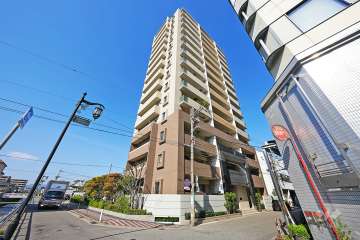 マンションの外観（南西側から）