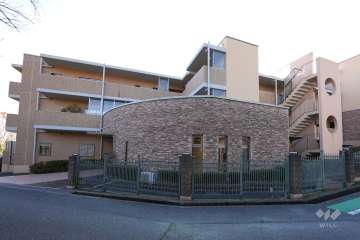 リブコート苦楽園モニモスの丘の外観（北側から）