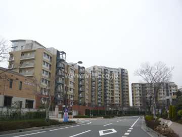 西宮マリナパークシティ港のまちハーバーヴィラの外観（東側から）