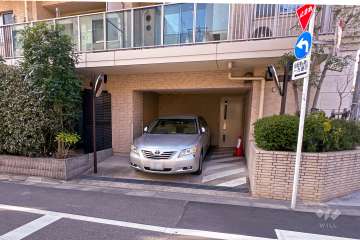 敷地内駐車場（屋内平面式）