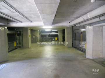 地下駐車場（屋内機械式）
