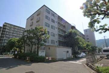 メゾン水無瀬1号棟の外観（北東側から）