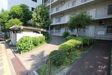 エントランスアプローチ