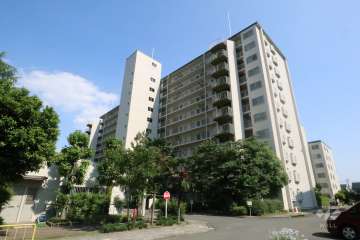 メゾン水無瀬4号棟の外観（北西側から）