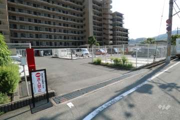 駐車場の出入口