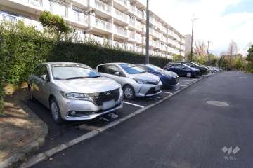 敷地内駐車場（屋外平面式）