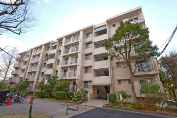 若山台第2住宅4号棟の外観（北西側から）