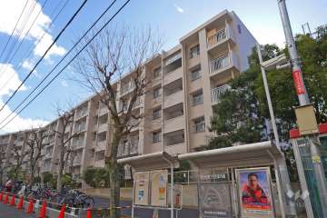 若山台第2住宅5号棟の外観（北西側から）