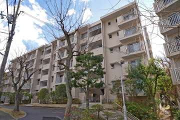 若山台第2住宅6号棟の外観（北西側から）
