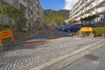 駐車場の出入り口