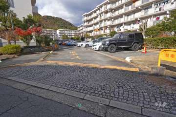 駐車場の出入り口