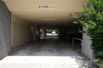 駐車場の出入口