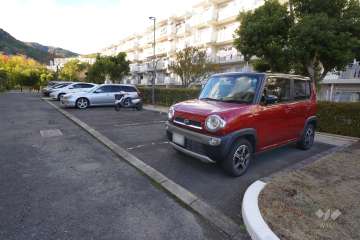 敷地内駐車場（屋外平面式）