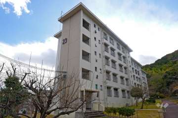若山台第1住宅23号棟の外観（南西側から）