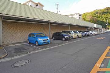 敷地内駐車場（屋外平面式）