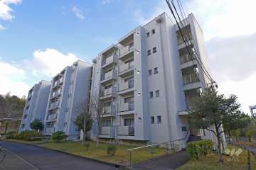 若山台第1住宅36号棟の外観（北西側から）