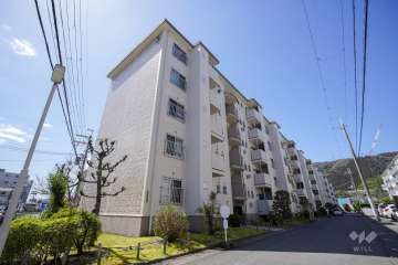 水無瀬青葉ハイツ3号棟の外観（北東側から）