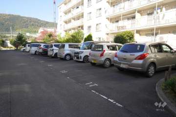 敷地内駐車場（屋外平面式）