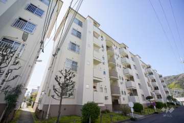 水無瀬青葉ハイツ6号棟の外観（北東側から）