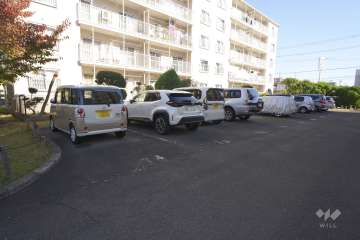 敷地内駐車場（屋外平面式）