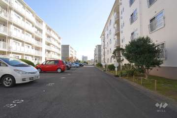 敷地北側の通路（西側から）