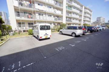 敷地内駐車場（屋外平面式）